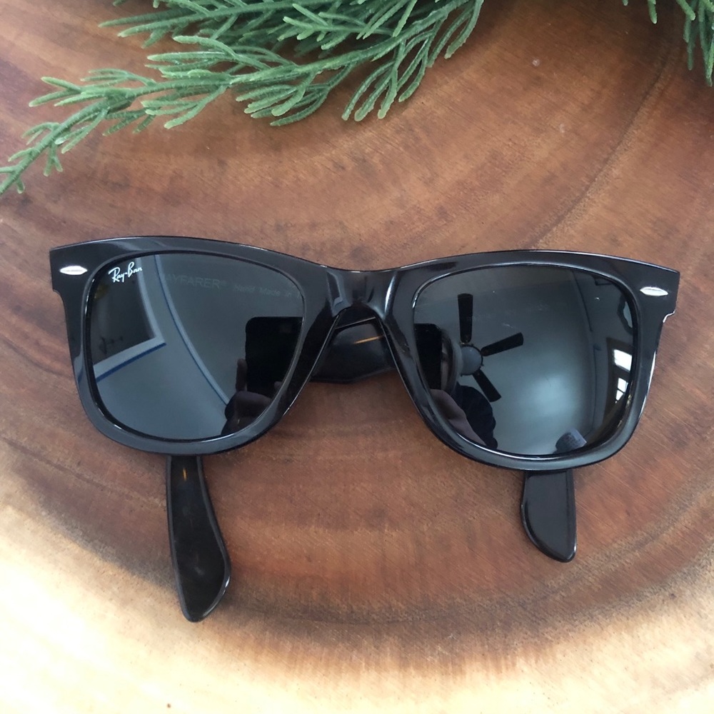 Ray-Ban Wayfarer Sunglasses